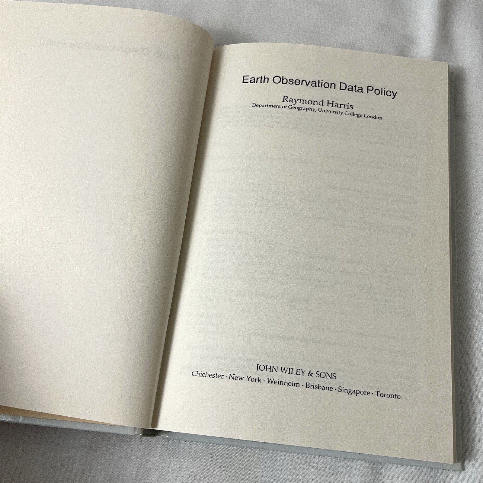 Earth Observation Data Policy Raymond Harris Hardcover Book