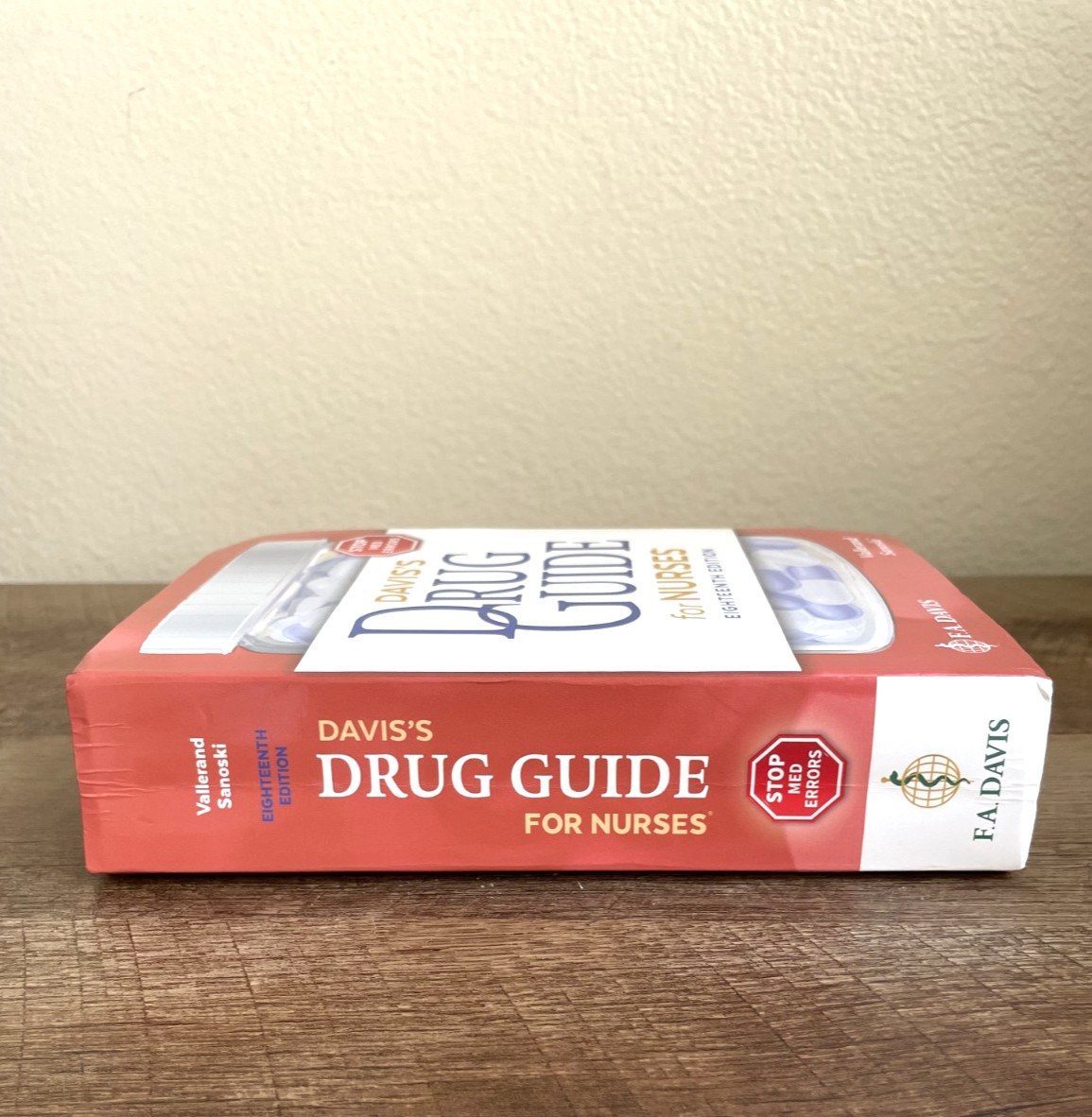 Davis’s Drug Guide for Nurses – Paperback, by Vallerand PhD RN – Very Good