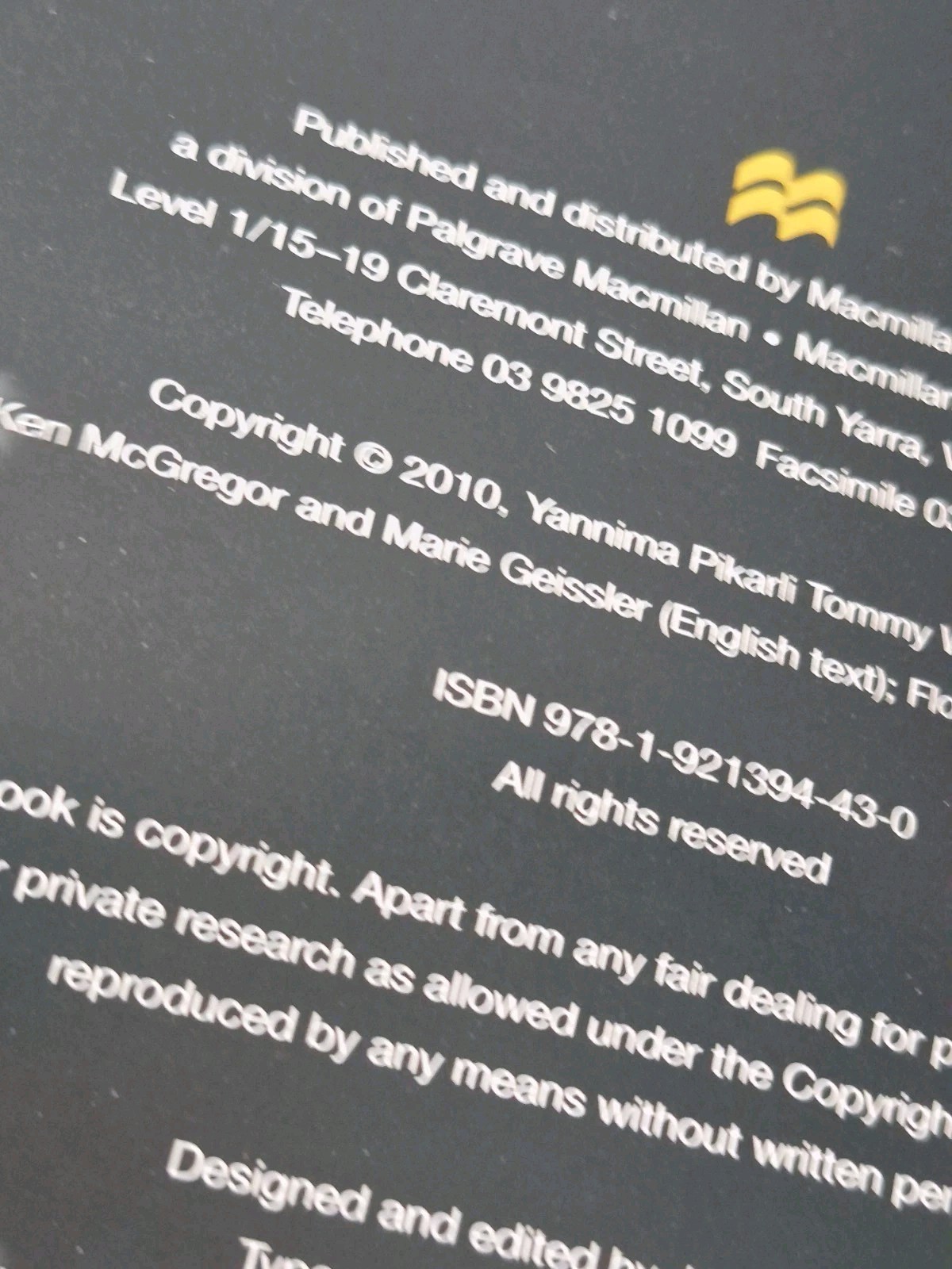Yannima Pikarli Tommy Watson 2010 Ngayuku Ngura My Country Art Book Ex-Library