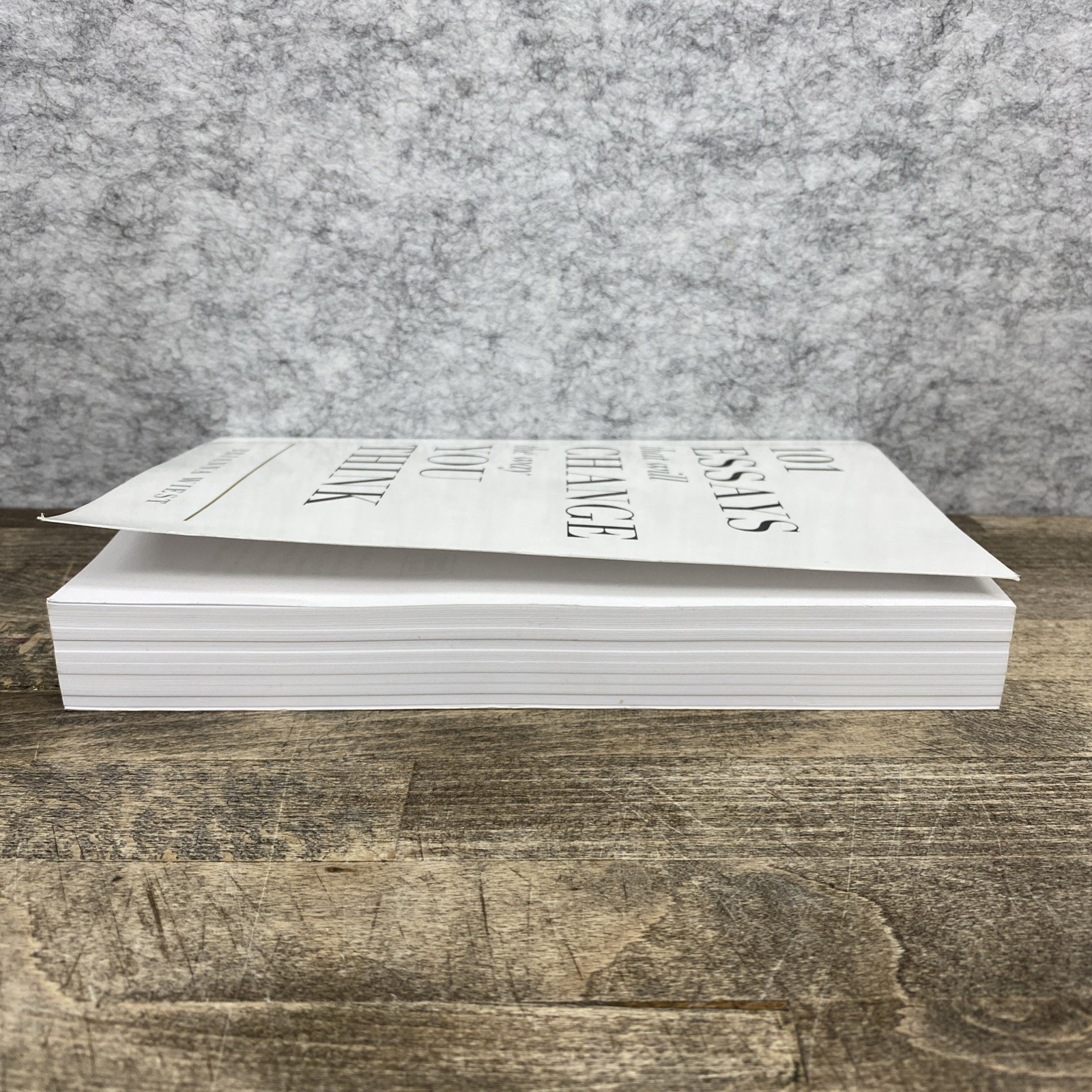 101 Essays That Will Change The Way You Think Brianna Wiest [2017 Paperback] VG